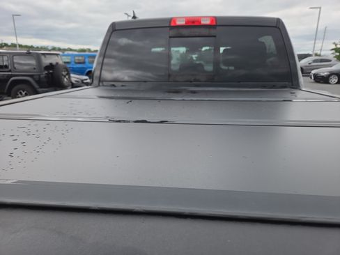 Used 2017 RAM 1500 Laramie w/ Convenience Group AWD/4WD image 27
