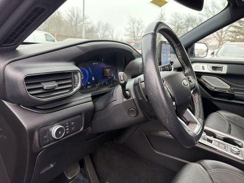 Used 2022 Ford Explorer ST w/ Equipment Group 401A image 21