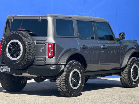 Used 2024 Ford Bronco Badlands AWD/4WD image 3