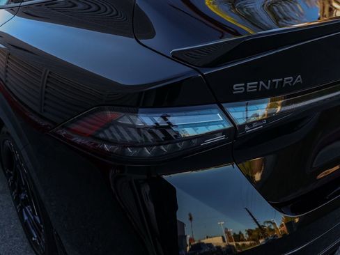 New 2026 Nissan Sentra SR w/ Floor Mat Package image 7