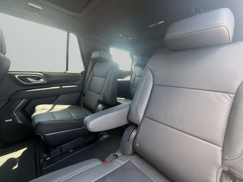 Used 2023 Chevrolet Tahoe LT w/ LT Signature Plus Package AWD/4WD image 24