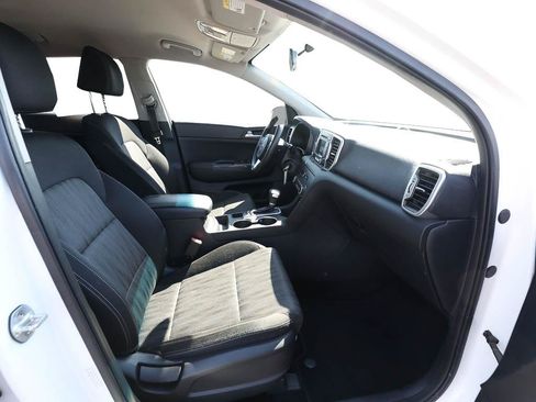 Used 2019 Kia Sportage LX FWD image 21