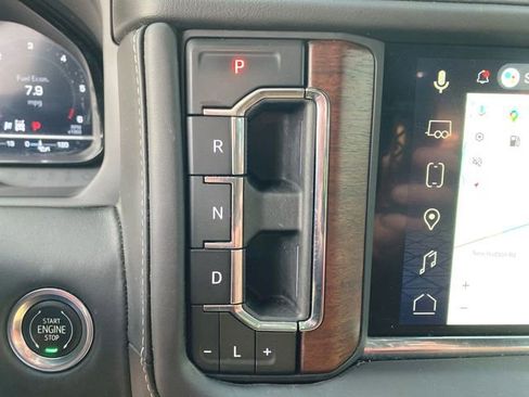 Used 2023 GMC Yukon XL Denali Ultimate image 16