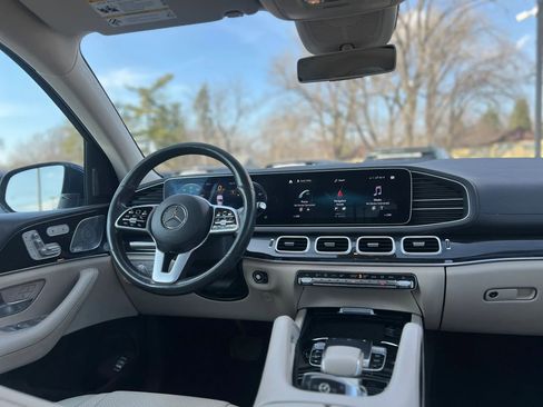 Used 2020 Mercedes-Benz GLS 450 4MATIC image 16