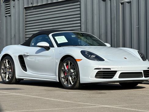 Used 2025 Porsche 718 Boxster S image 11