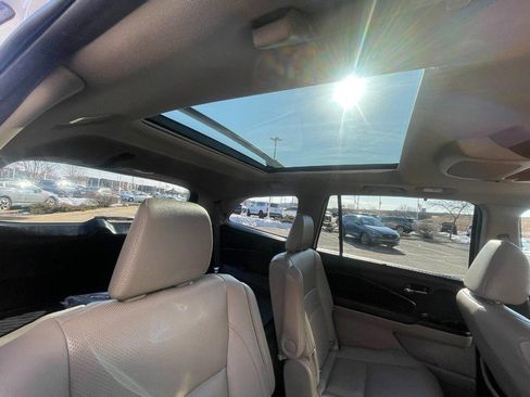 Used 2020 Honda Pilot Elite image 16