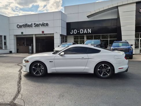 Used 2021 Ford Mustang GT RWD image 8