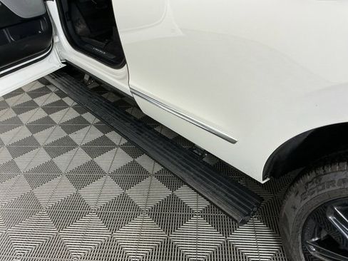 Used 2024 Lincoln Navigator Reserve w/ Equipment Group 201A image 13