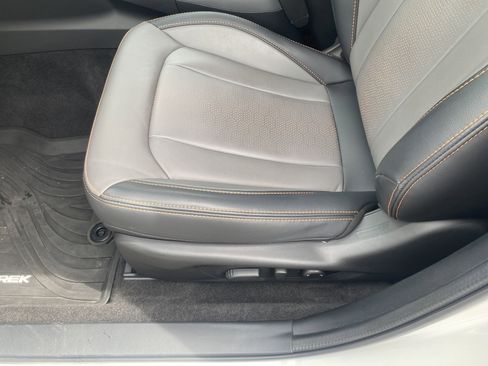 Certified 2025 Subaru Crosstrek 2.5i Limited w/ Crosstrek Mirror Package image 15