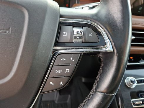 Used 2023 Lincoln Nautilus Reserve image 23