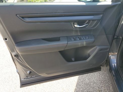 Certified 2025 Honda CR-V Sport image 22