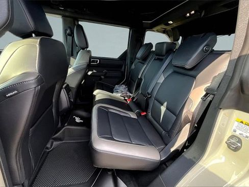 New 2025 Ford Bronco Outer Banks image 10