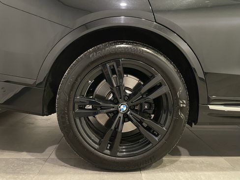 Certified 2024 BMW X7 xDrive40i w/ M Sport Package AWD/4WD image 9