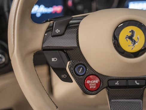 Used 2022 Ferrari Portofino M RWD image 32