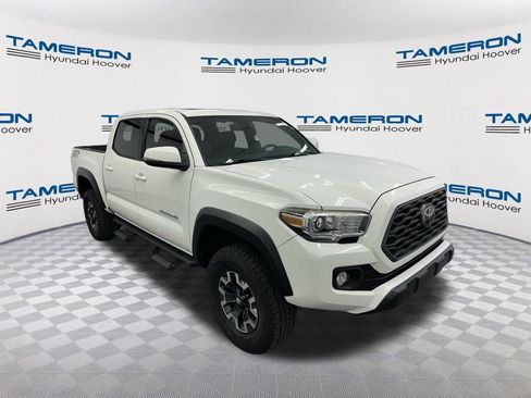 Used 2020 Toyota Tacoma TRD Off-Road w/ TRD Premium Off Road Package AWD/4WD image 7