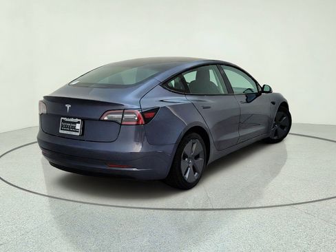Used 2023 Tesla Model 3 Standard Range RWD image 9