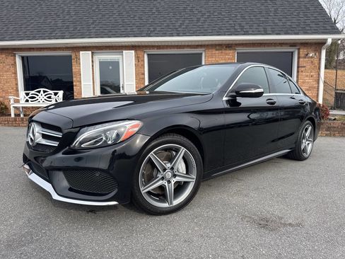 Used 2015 Mercedes-Benz C 300 4MATIC Sedan image 3