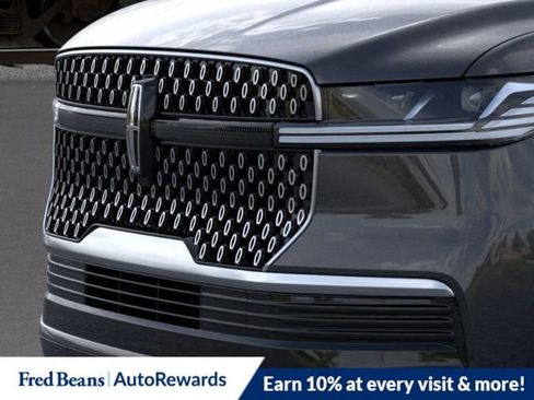 New 2026 Lincoln Navigator L Reserve AWD/4WD image 18