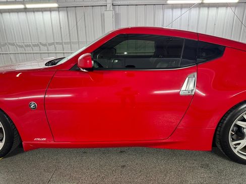 Used 2011 Nissan 370Z Touring w/ Sport Pkg RWD image 17