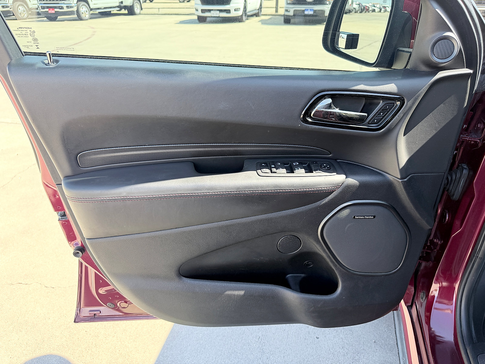 Used 2022 Dodge Durango R/T w/ Tow 'N Go Package AWD/4WD image 28