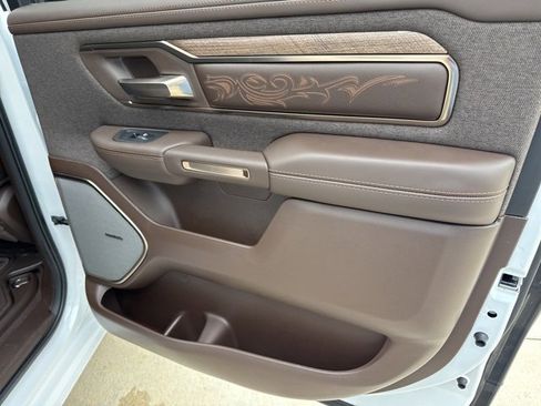 New 2025 RAM 1500 Limited image 29