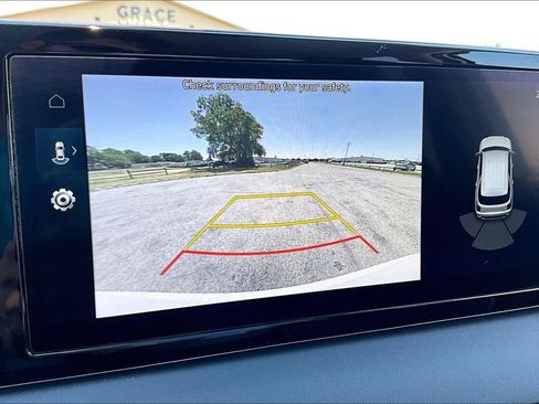Used 2024 Hyundai Palisade SEL FWD image 19