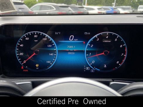 Used 2022 Mercedes-Benz GLB 250 4MATIC image 16