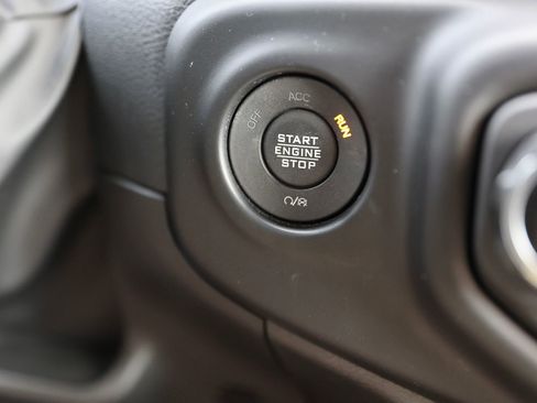 Used 2023 Jeep Wrangler Unlimited Sahara AWD/4WD image 34