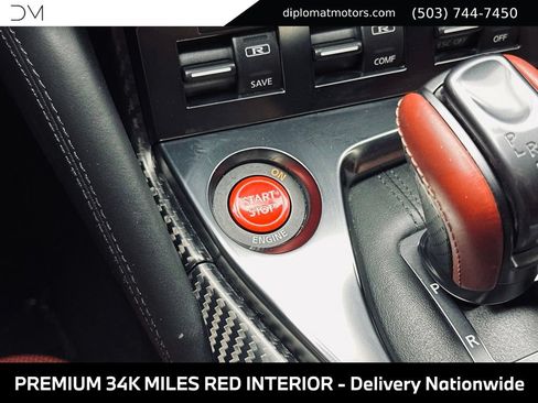 Used 2018 Nissan GT-R Premium w/ Premium Interior Package AWD/4WD image 35