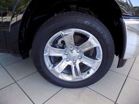 Certified 2025 RAM 1500 Big Horn AWD/4WD image 12