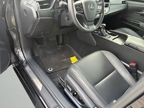 Used 2024 Lexus ES 350 w/ Premium Package image 28