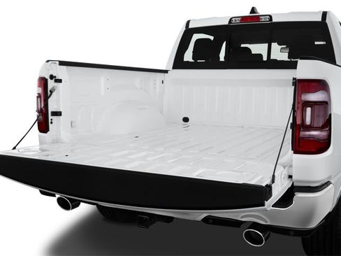 Used 2024 RAM 1500 Laramie AWD/4WD image 7