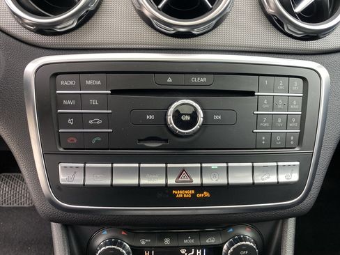 Used 2019 Mercedes-Benz GLA 250 250 image 40