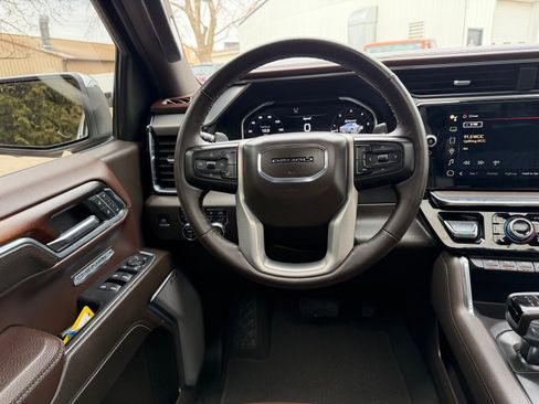 Used 2024 GMC Sierra 1500 Denali image 13