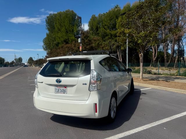 Used 2014 Toyota Prius V Five FWD image 12