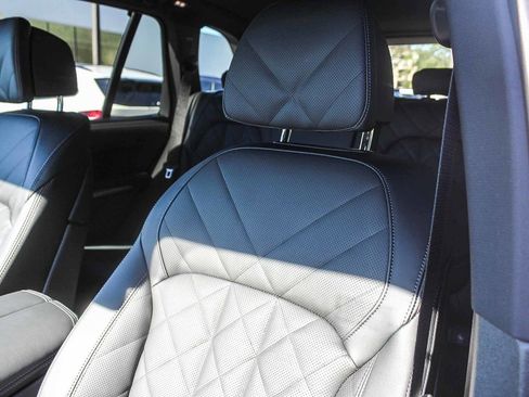 New 2026 BMW X5 M60i image 25
