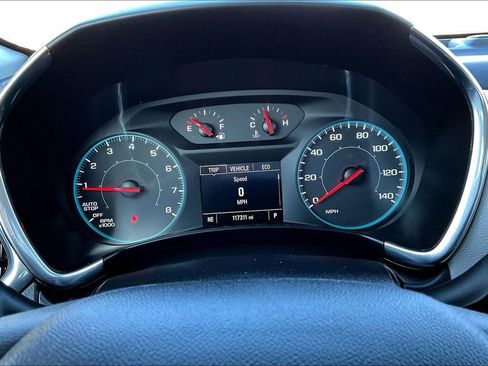 Used 2020 Chevrolet Equinox LS image 13