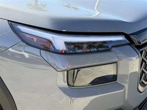 Used 2026 Subaru Outback Premium image 8