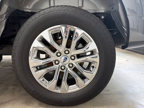 Used 2025 Ford F150 Lariat w/ Equipment Group 502A High AWD/4WD image 12
