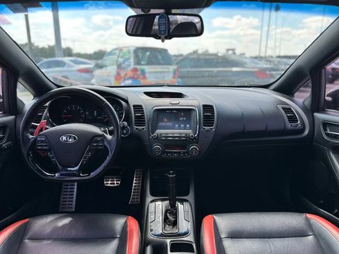 Used 2017 Kia Forte SX w/ SX Premium Tech Package FWD image 12