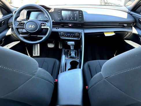 Used 2026 Hyundai Elantra Sport FWD image 30