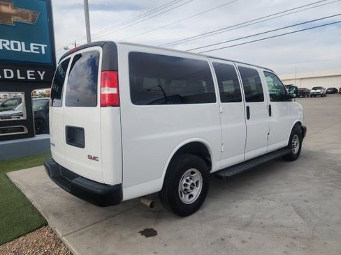 Used 2020 GMC Savana 2500 LS w/ Driver Convenience Package image 4