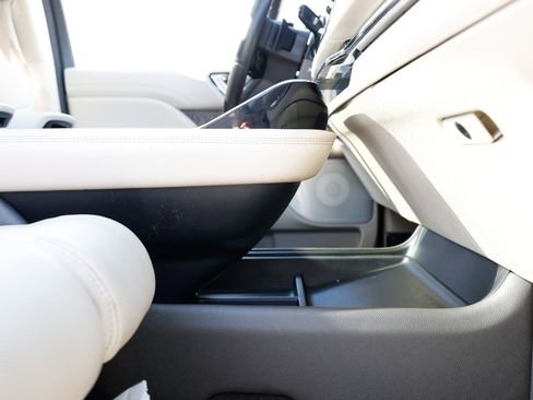 Used 2021 Lincoln Navigator L Reserve image 55