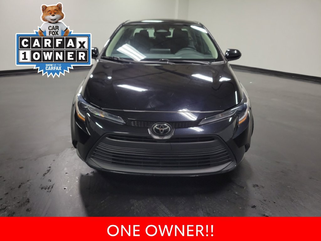 Used 2024 Toyota Corolla LE FWD image 3
