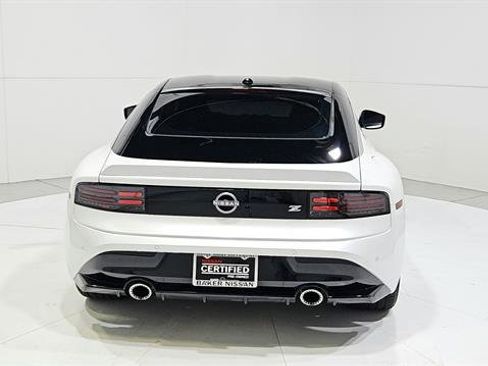 Certified 2024 Nissan Z Performance w/ Floor Mat Package RWD image 7
