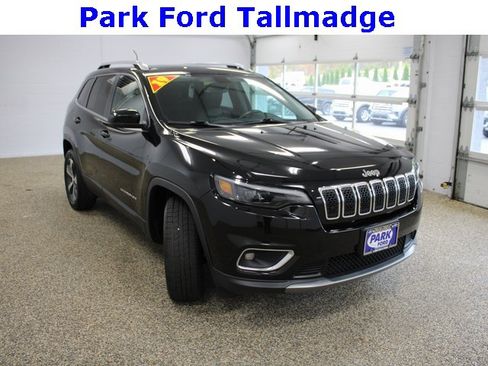 Used 2019 Jeep Cherokee Limited image 8