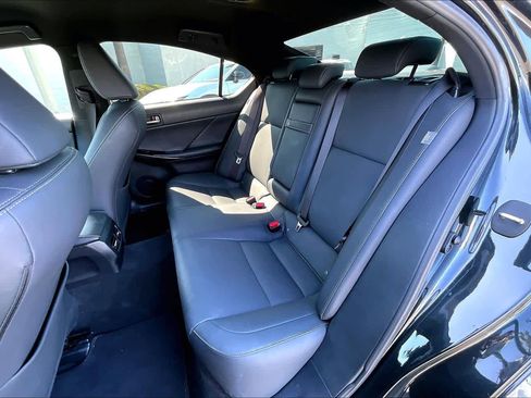 Used 2022 Lexus IS 300 image 18