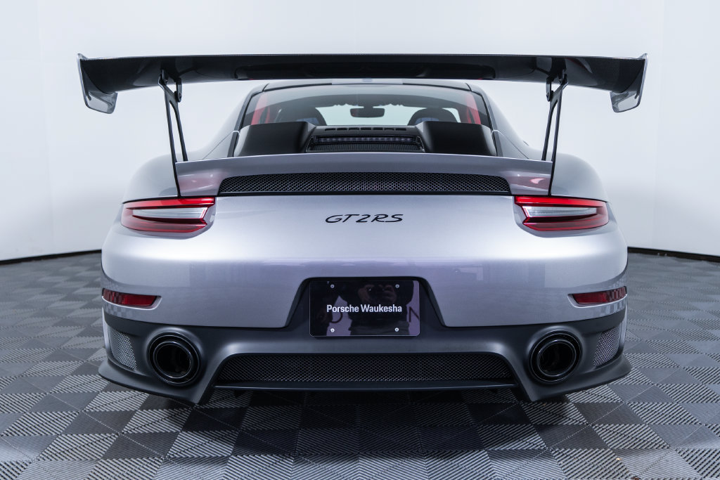 Certified 2018 Porsche 911 GT2 RS RWD image 6