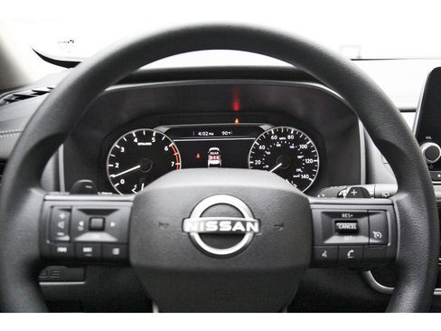 Certified 2025 Nissan Rogue S FWD image 13