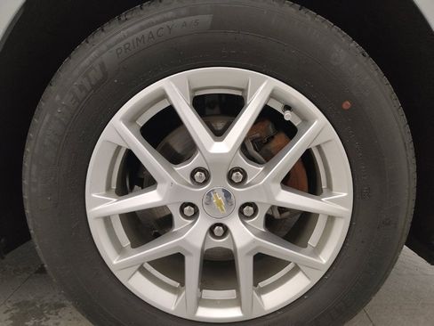 Used 2023 Chevrolet Equinox LT FWD image 31